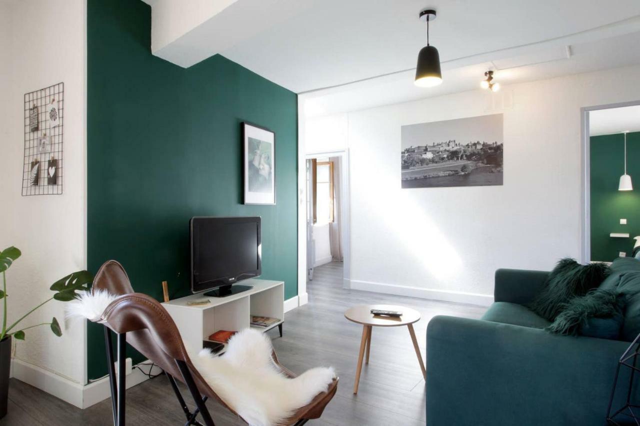 Les Gites De Laure - L'Or Vert, Appartement Avec Vue Sur Le Chateau, Parking Prive, Climatisation, Netflix, A 160 M De La Cite Medievale قرقشونه المظهر الخارجي الصورة