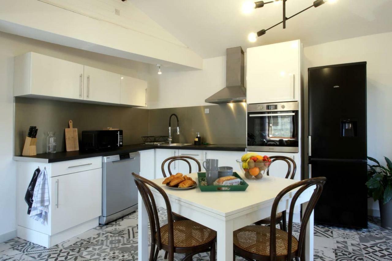 Les Gites De Laure - L'Or Vert, Appartement Avec Vue Sur Le Chateau, Parking Prive, Climatisation, Netflix, A 160 M De La Cite Medievale قرقشونه المظهر الخارجي الصورة